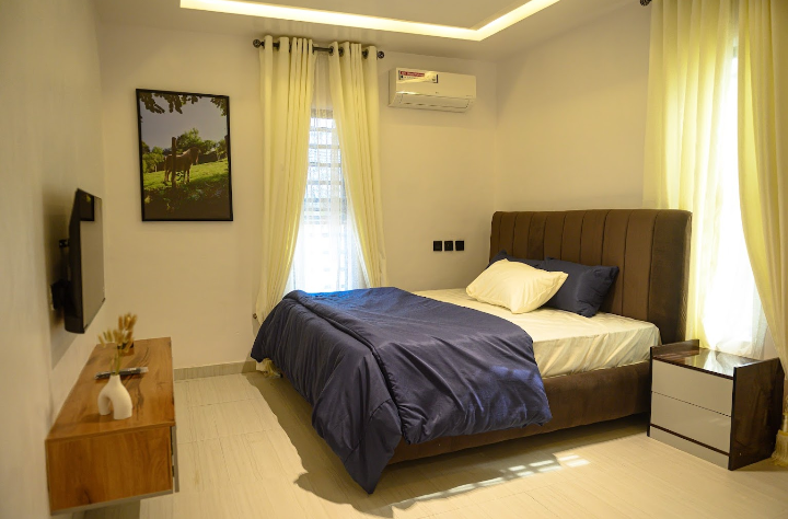 cheznouschezvouslagos apartment