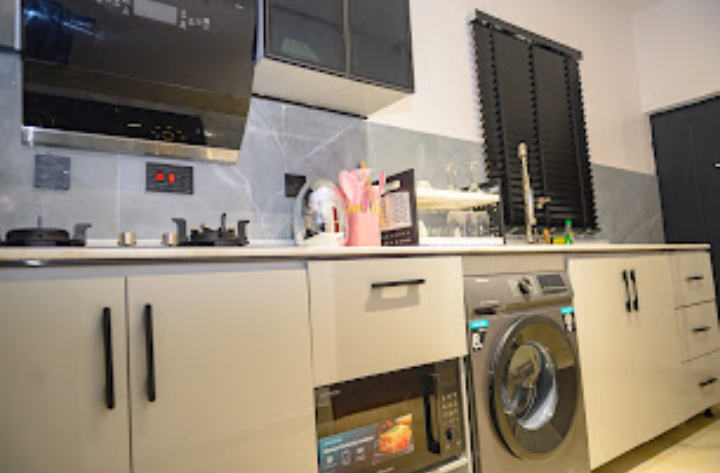 cheznouschezvouslagos apartment
