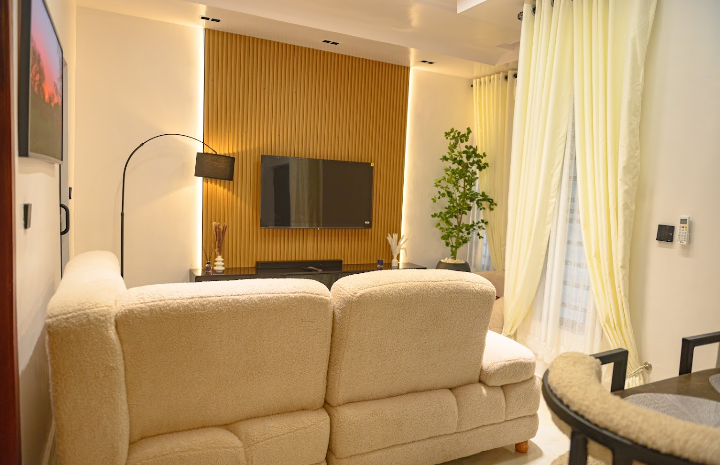 cheznouschezvouslagos apartment