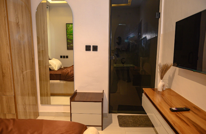 cheznouschezvouslagos apartment